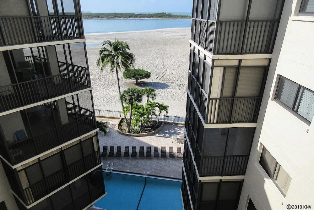 Carlos Pointe 535 2 Bedroom Condo