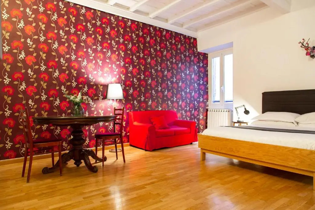 Paglia House of 17Century in Trastevere