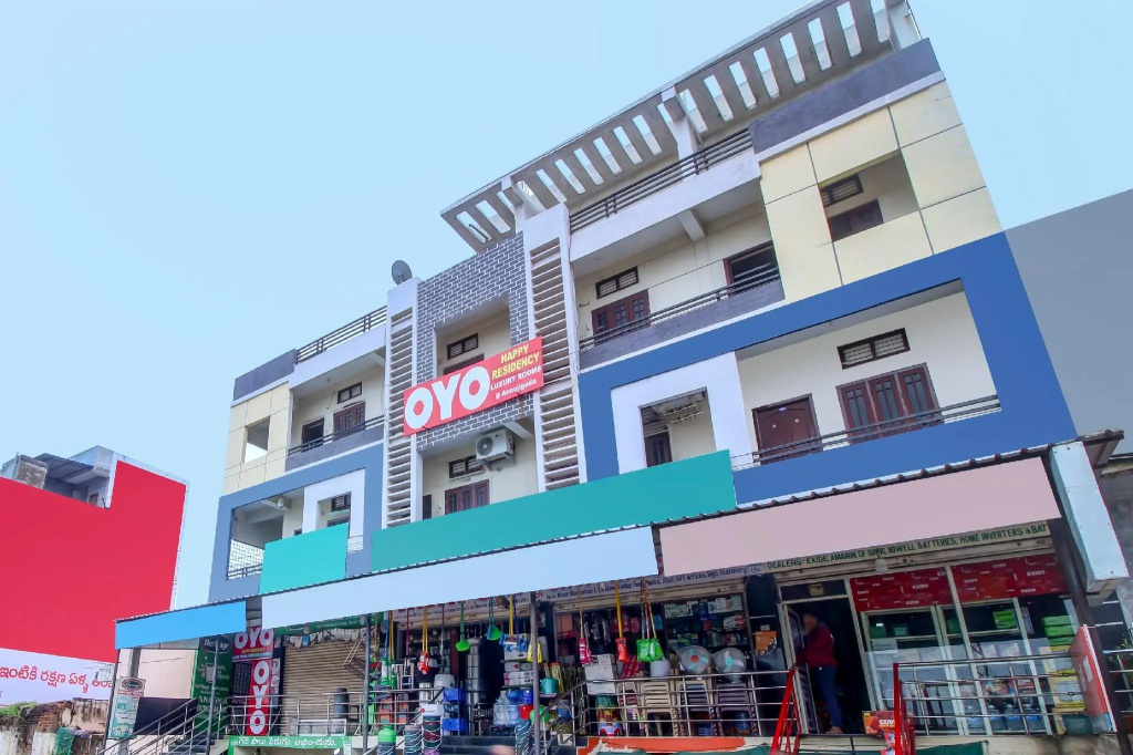 OYO Flagship 80556 Happy Residency