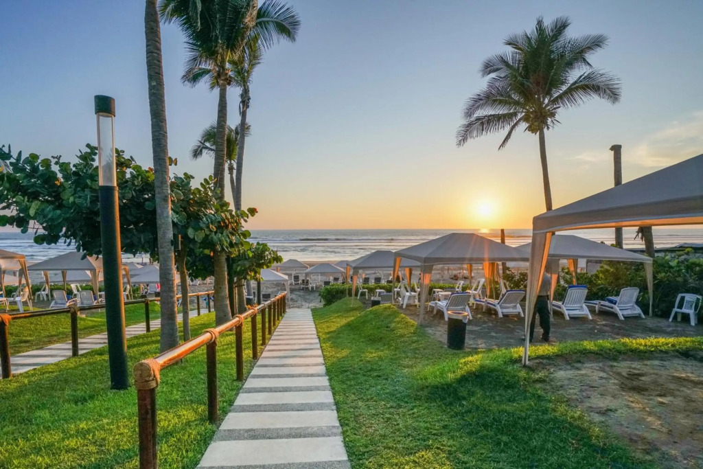 HostPal Luxury apartment Diamante La isla