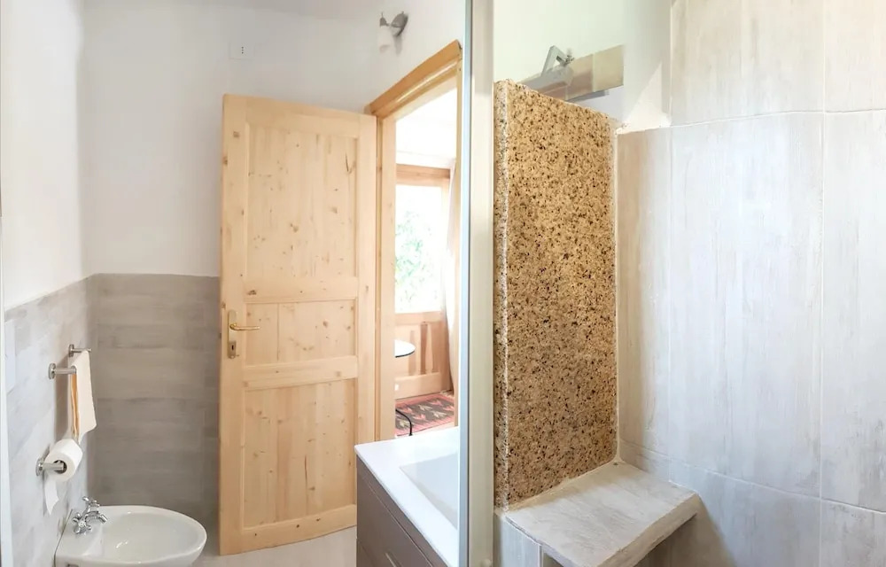 Studio in Cugnana, With Furnished Terrace and Wifi - 5 km From the Bea