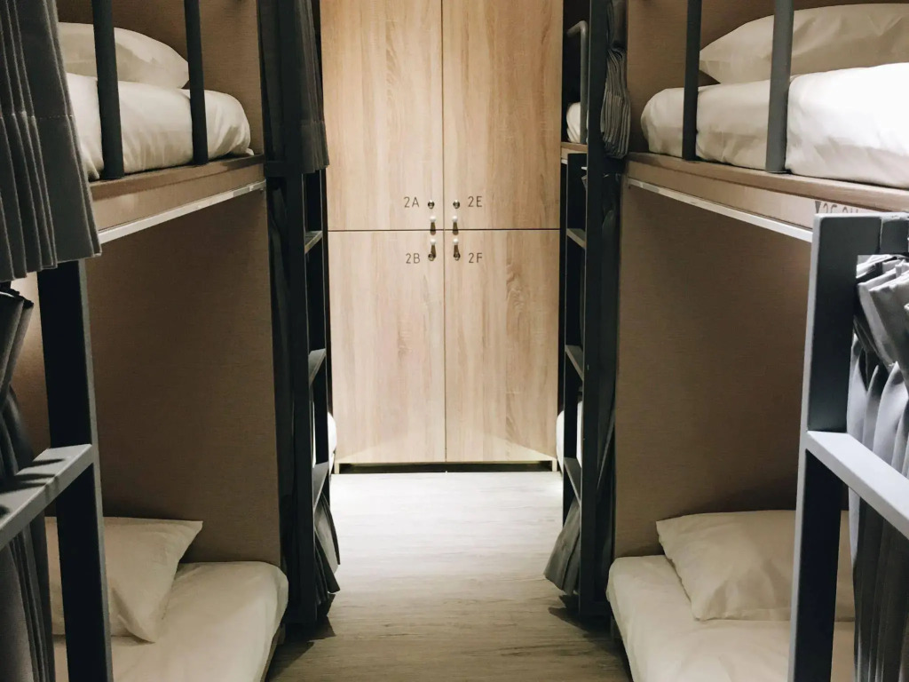 Pillow Hostel