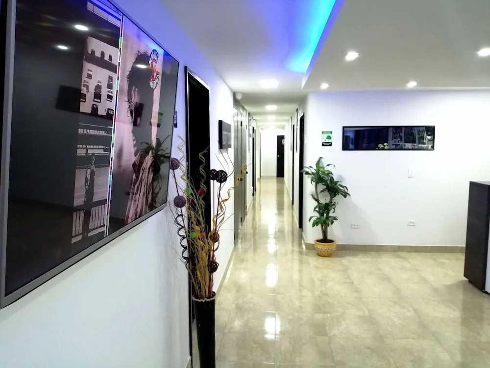 Persea Hotel - sports bar