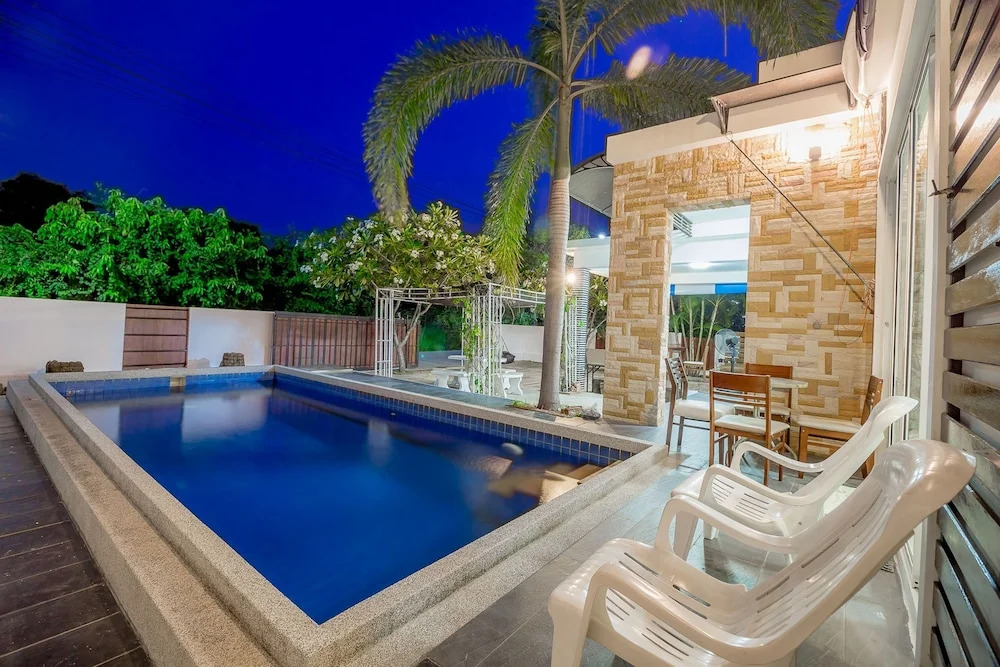 Baan Coco Pool Villa