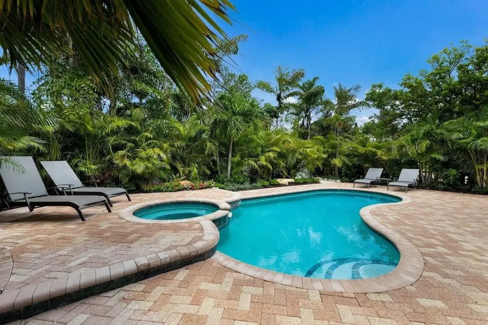 Bean Point Bliss 3 Bedroom Home by RedAwning