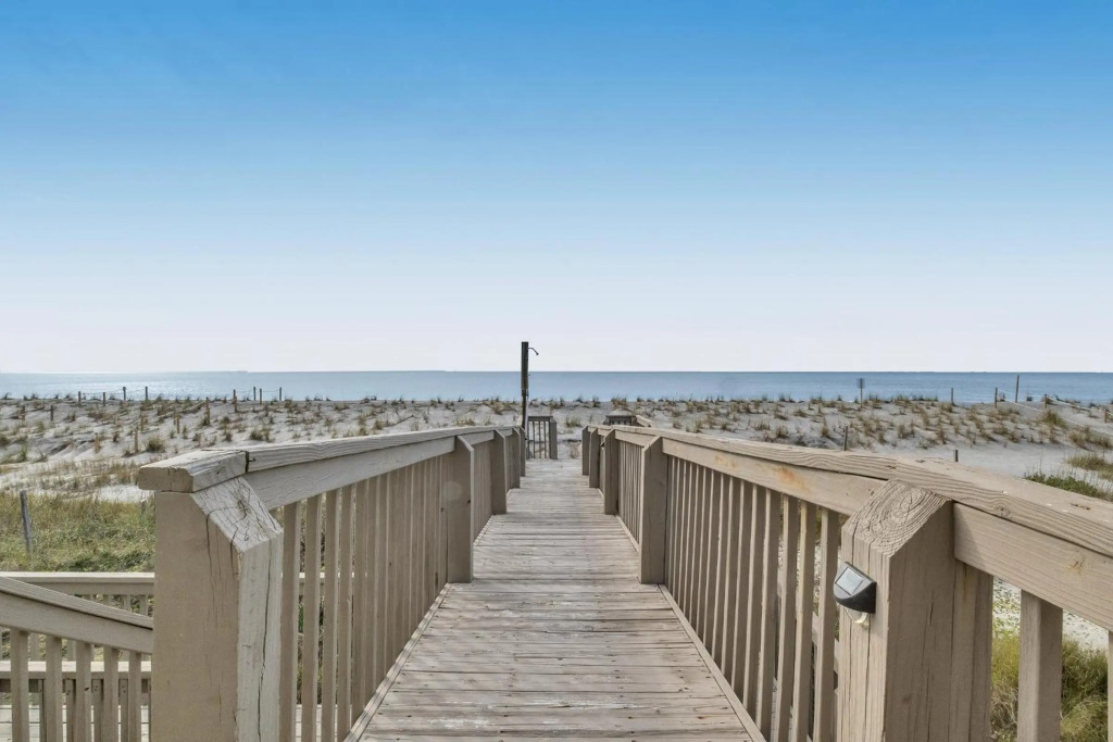 A Bella Vista by Oak Island Accommodations