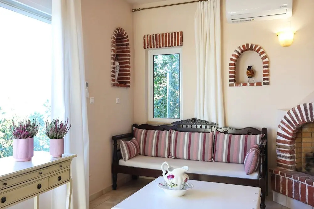Villa Myrsini