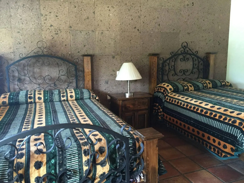 Hotel Cascada Inn