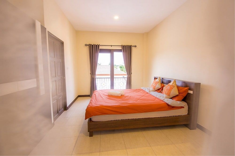 Baan Big Family Pool Villa