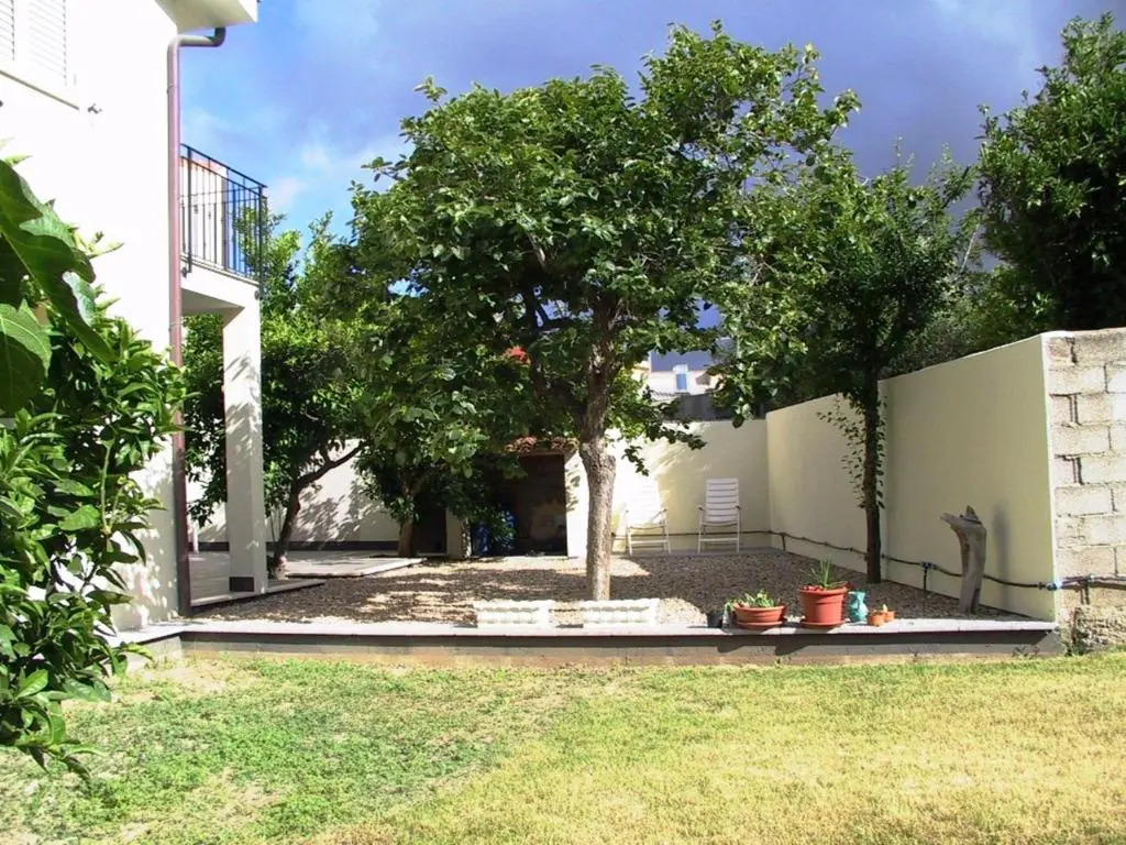 B&B Solanas