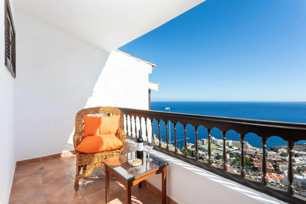 Home2Book Marujas House Ocean View & Wifi