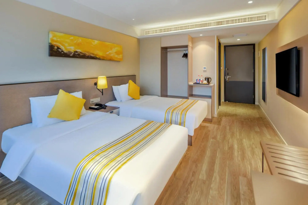 Homeinn Plus Hotel (Changzhi Bayi Square Weiyuanmen Middle Road)
