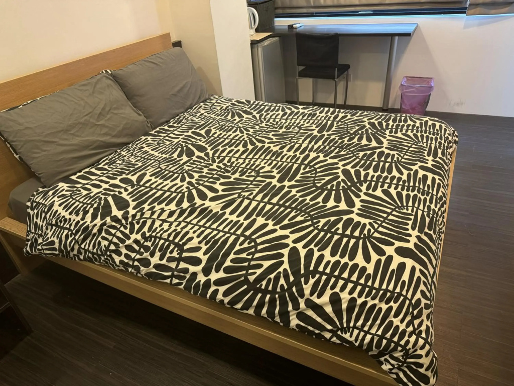 Zhongxiao Dunhua Homestay