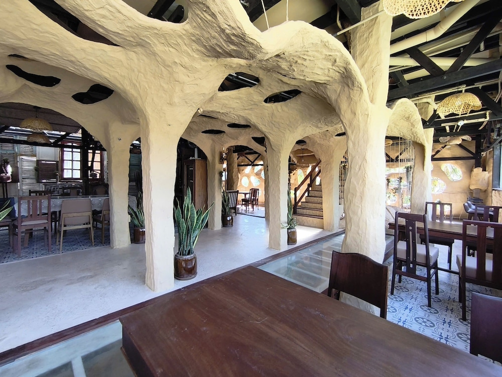 OXY Cave Homestay Mũi Né