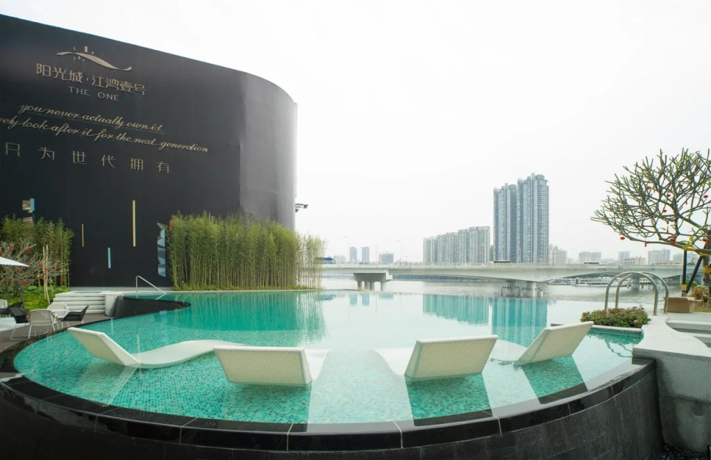 Nomo Residence The One Riverside Hotel