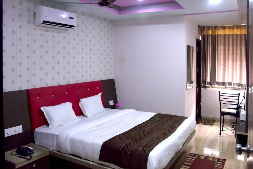 Hotel SHREE PALACE