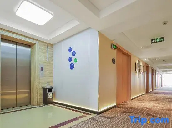Campanile Hotel（Nanning Keyuan Zoo Subway Station Hotel)