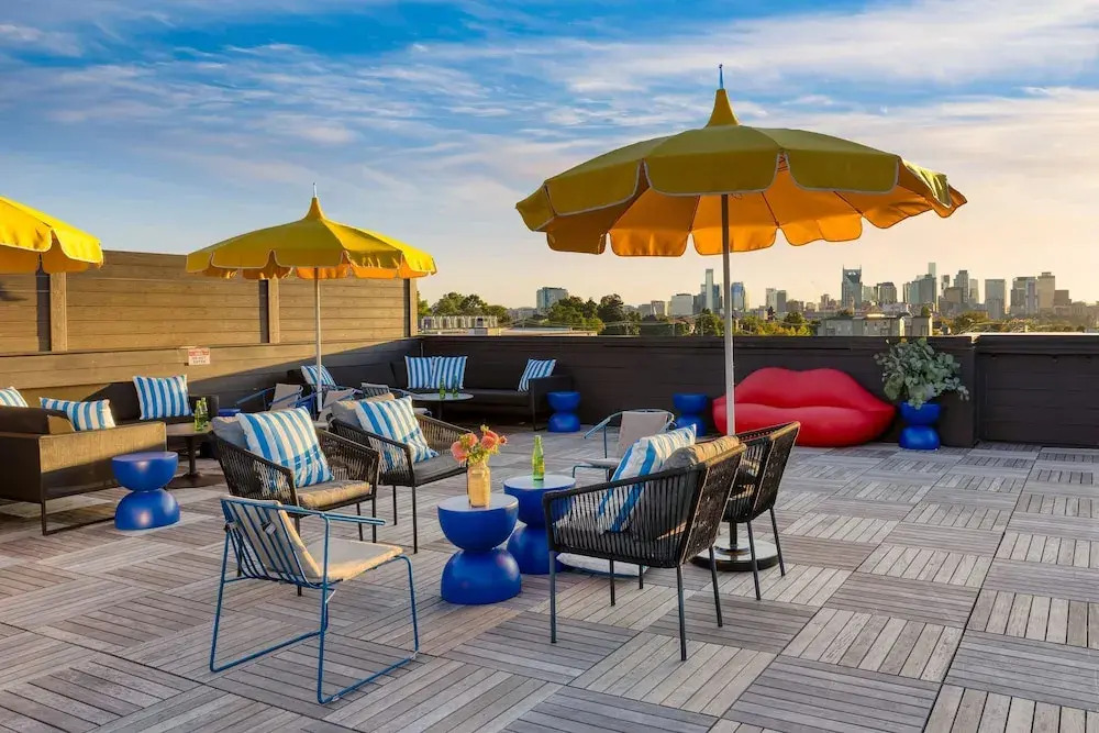 The Carter 505 by Avantstay 4BR Balcony