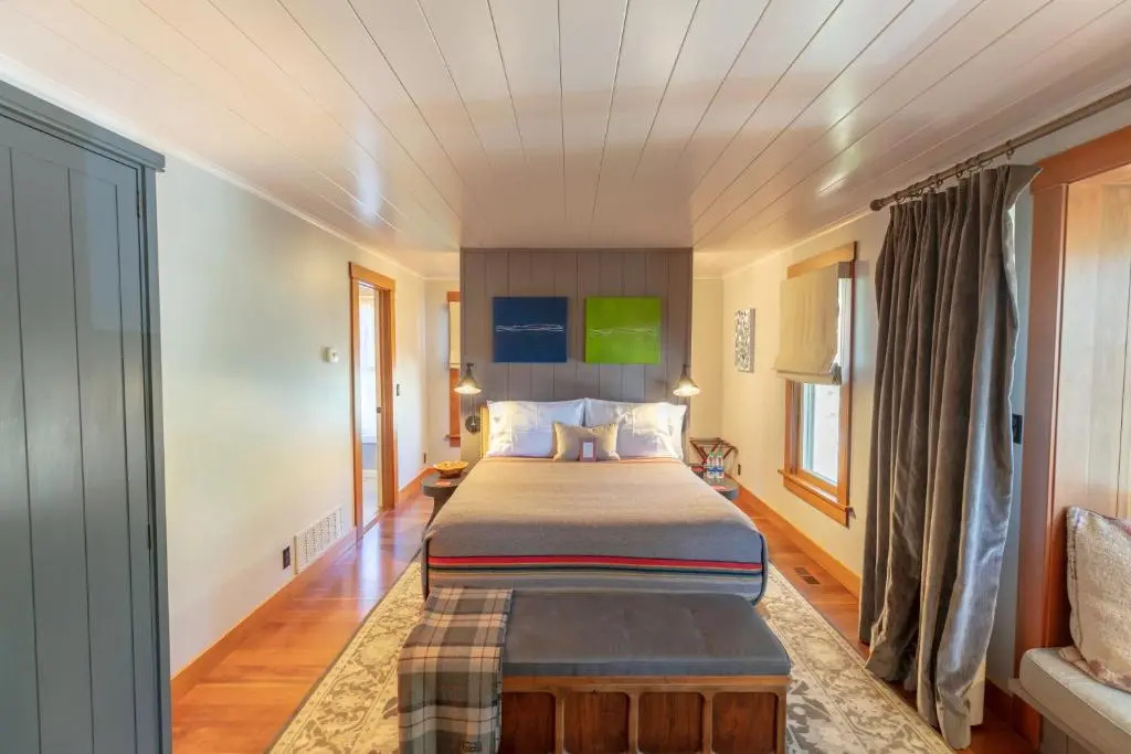 The Outlook Lodge