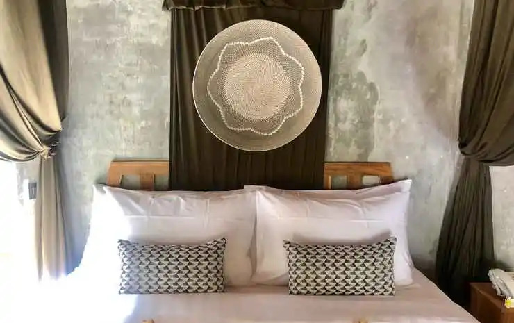 The Sender Pool Suites