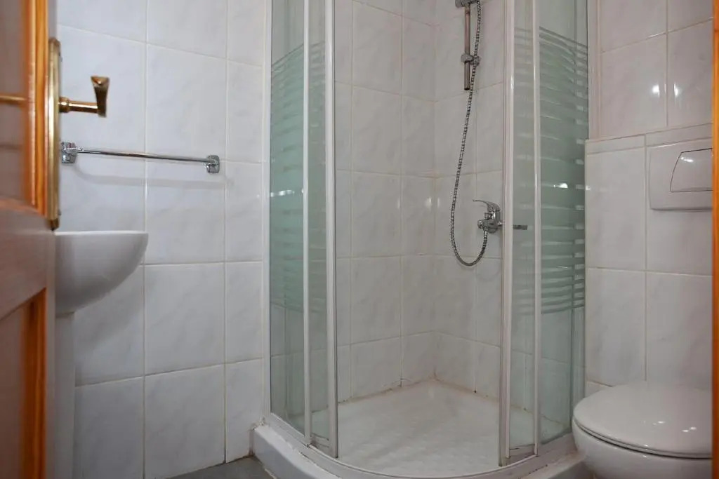 Apartment Near the Beach With a Huge Terrace Patio, Wifi and Parking