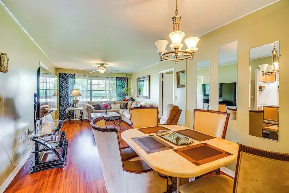 4 Mi to Ponce De Leon Park: Punta Gorda Home