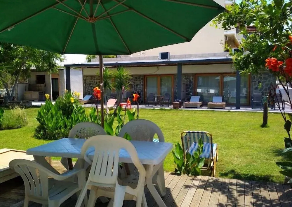 Beloni Apartments and Studios