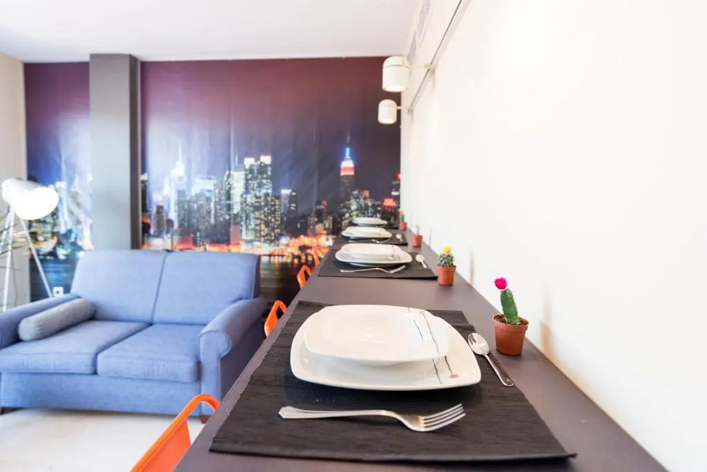 GR3-Renovated Apt Next To Old Town With Cozy Terrace