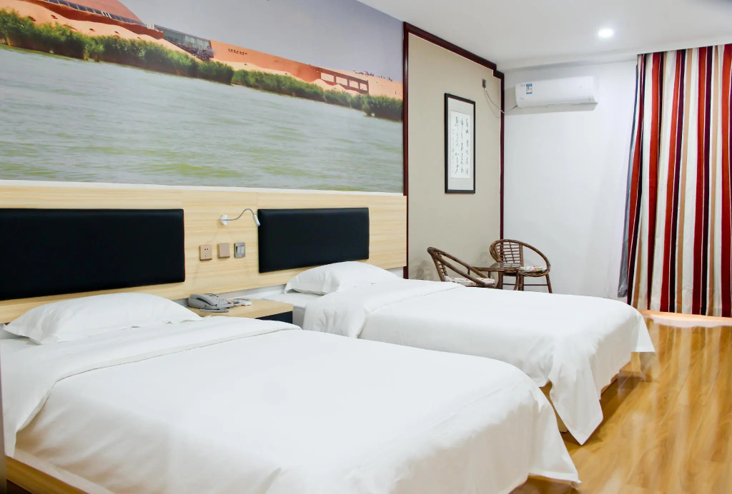 Thank Inn Chain Hotel Shandong Dezhou Decheng District Wanda Plaza