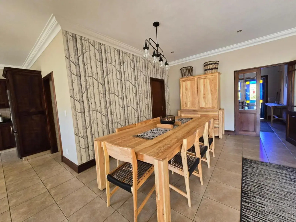 3 Rawdons Estate