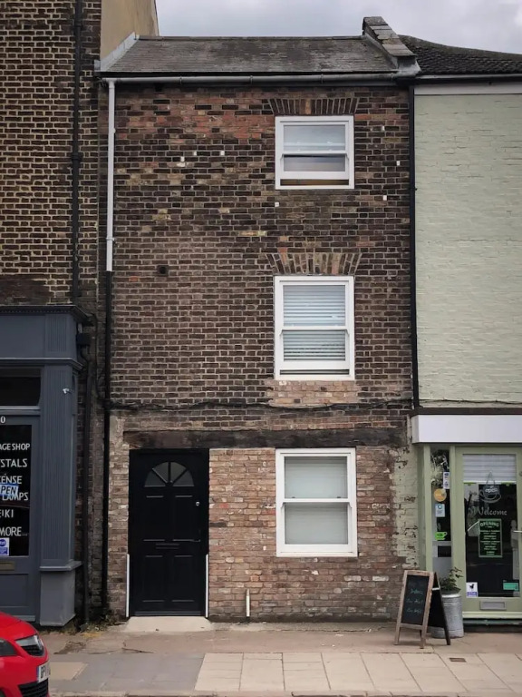 Gate Lodge - Private En-suite rooms, Kings Lynn, central location
