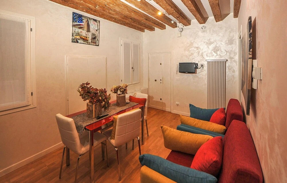 Beautiful Apartment in Venezia With Wifi and 1 Bedrooms