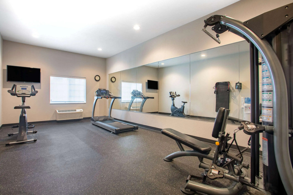 Microtel Inn & Suites by Wyndham Liberty/NE Kansas City Area