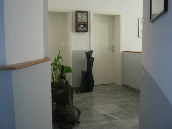 Bimbo Hotel