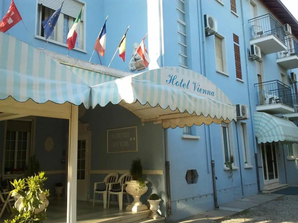 HOTEL VIENNA "Casa di viaggiatori per viaggiatori"