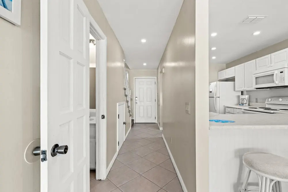 2bd/2.5ba Gulf Front Townhome Near Pier Park! Gulf Views! Beach Access!