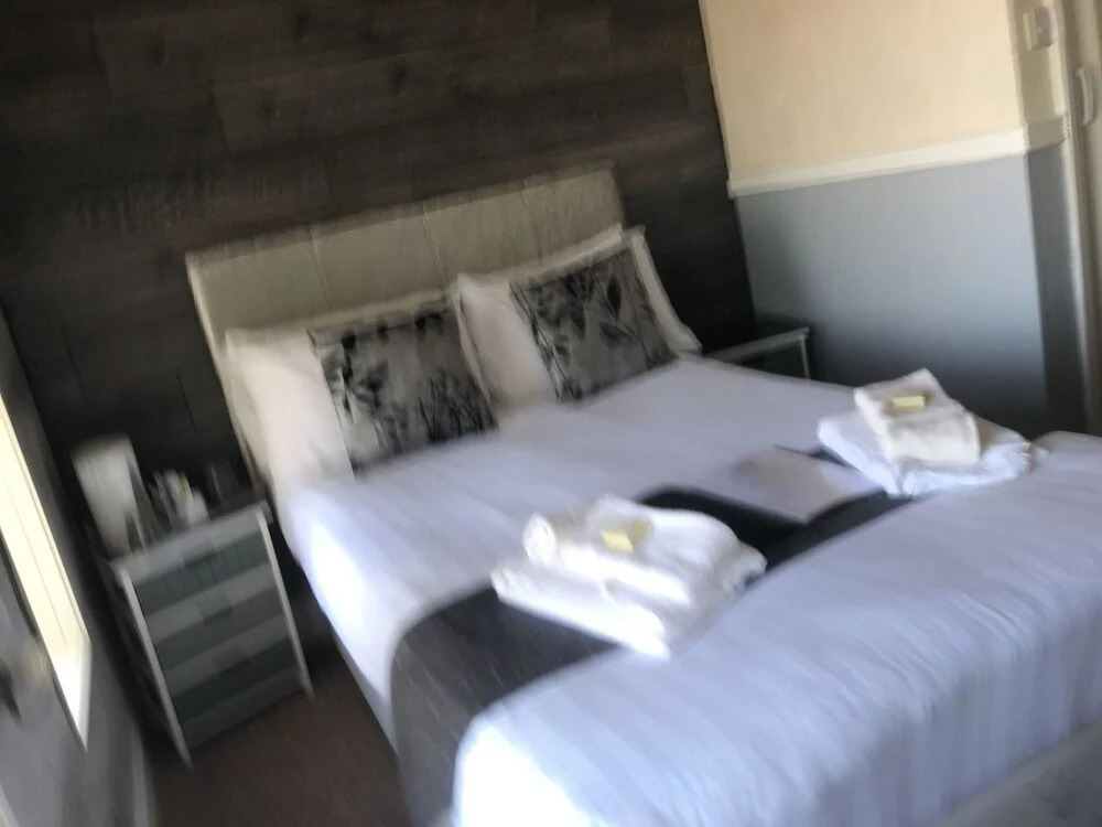 Residency hotel and Bar