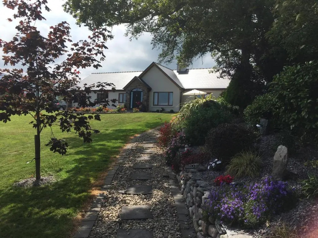 Farmstead Lodge