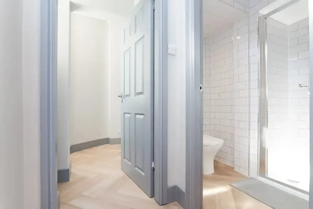 1 Bedroom Apartment-free Parking