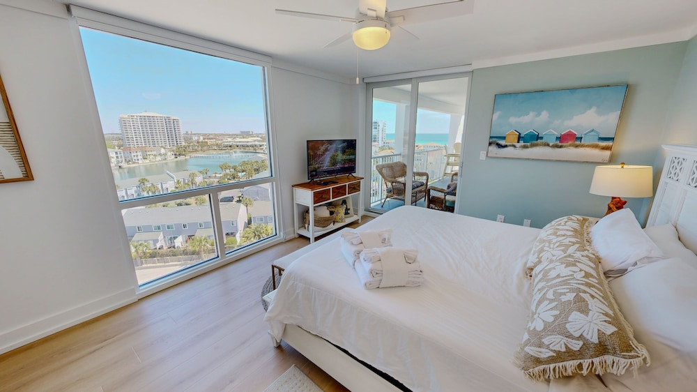 Shoreline Towers 3101 3 Bedroom Condo