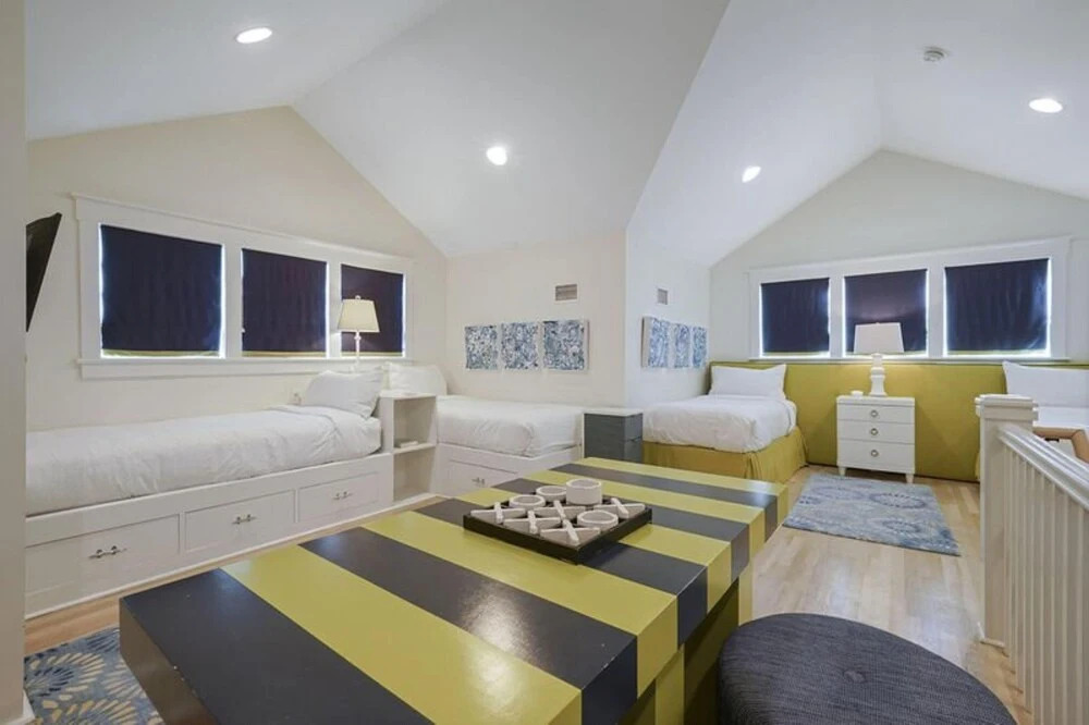 289 Western Lake Drive By Five Star Properties