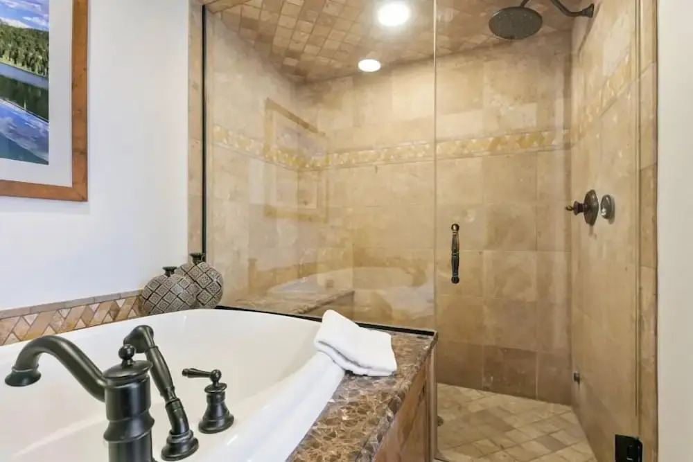 Grand Lodge - 3 Bedroom Condo Deluxe #407 - Ski-in/out by Deer Valley Resort