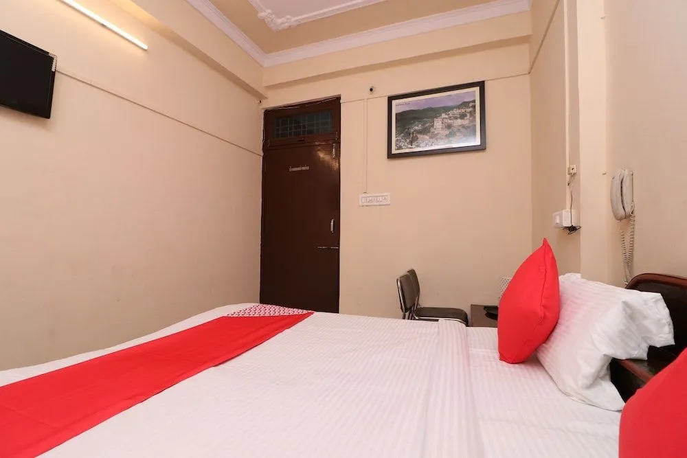 OYO 26582 Hotel Kings