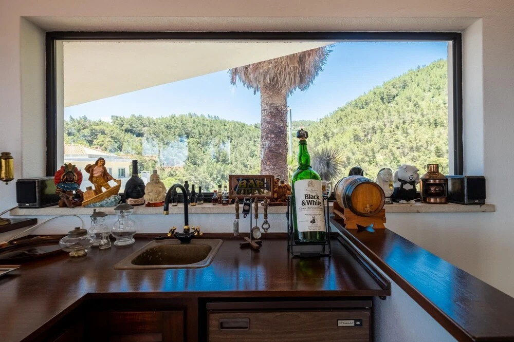 Panoramic Ocean View Villa & Pool in Sesimbra by Rent4Rest