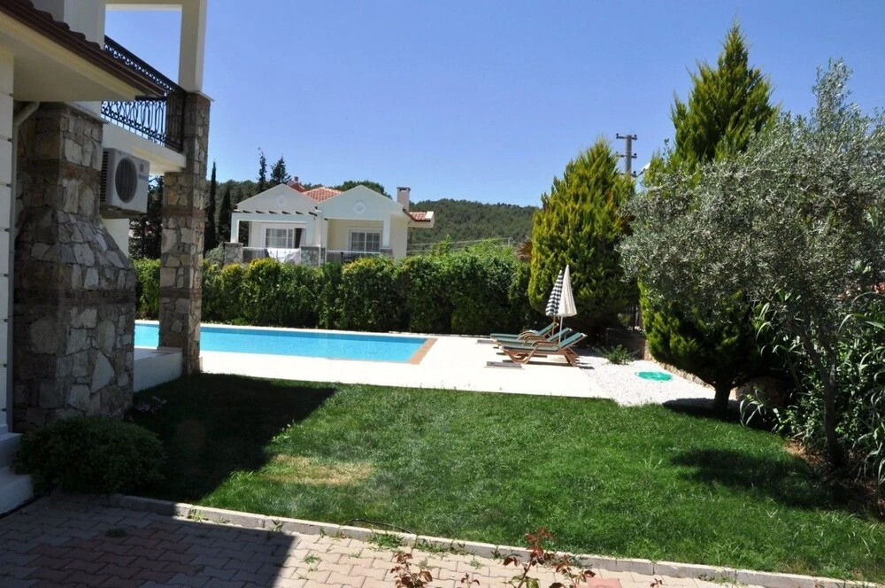 Gold Villa 6
