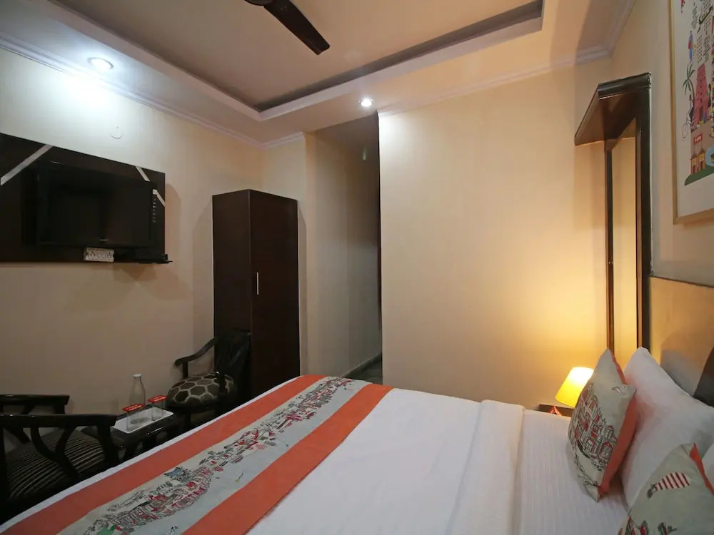 OYO Flagship 573 Paharganj NDLS
