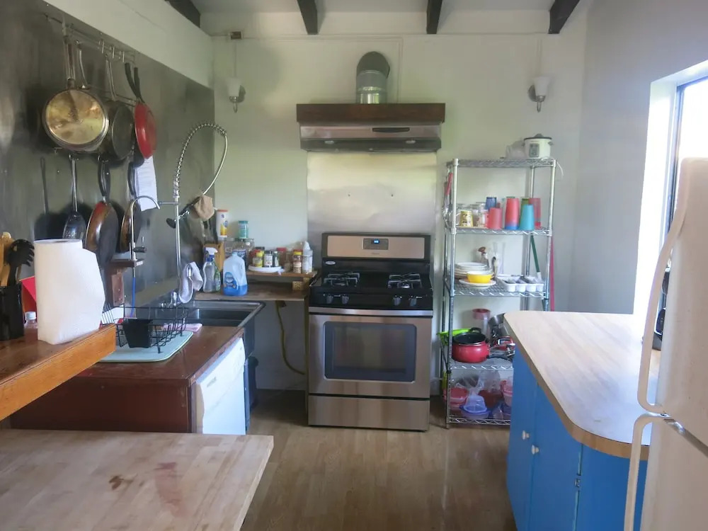 Tillett Hostel And Guesthouse