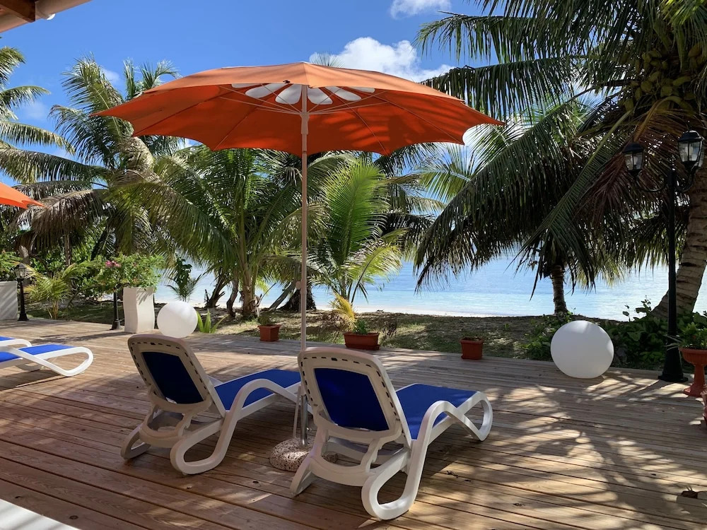 Le lagon bleu guest house by Hyde tide
