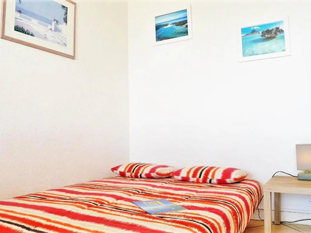 Appartement Le Lavandou, 1 pièce, 2 personnes - FR-1-251-237