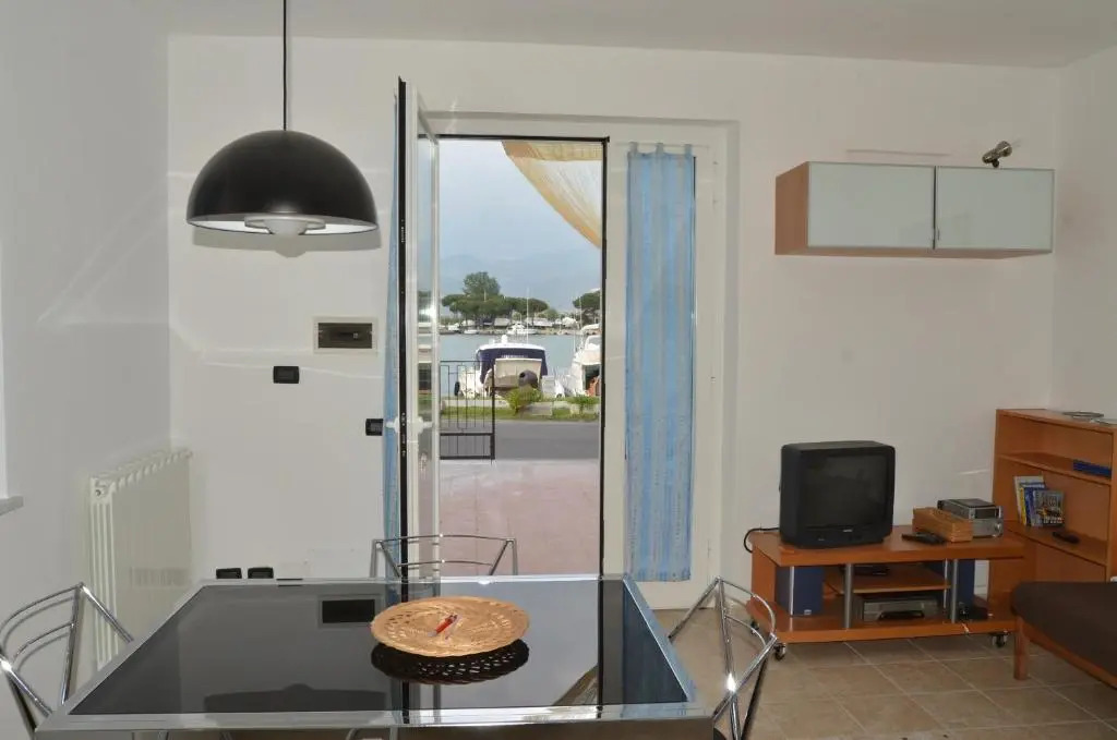La Perla Del Magra Holidays House